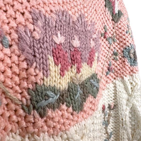 East West | Vintage Floral Cable Knit Sweater | L | Cottagecore | Embroidered - Picture 9 of 15